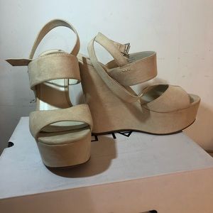 Aldo beige wedges